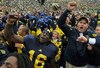 Rodriguez_celebrate-thumb-590x437-52842_crop_100x68