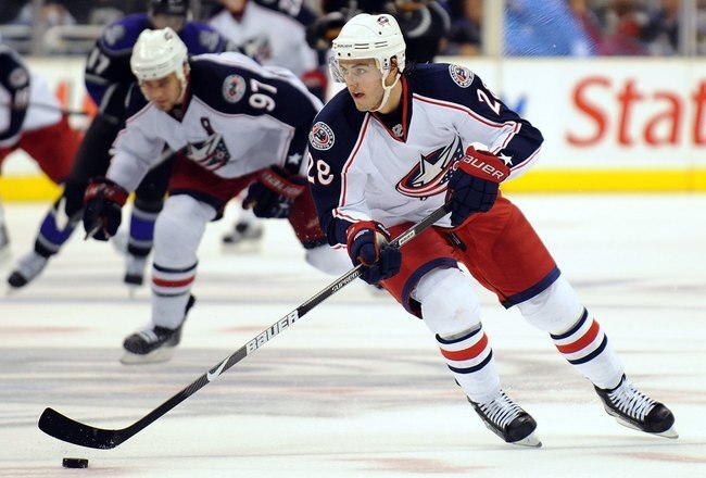 LOS ANGELES, CA - OCTOBER 25:  Nikita Filatov #28 of the Columbus Blue Jackets rushes against the Los Angeles Kings during the game at the Staples Center on October 25, 2009 in Los Angeles, California.  (Photo by Harry How/Getty Images)