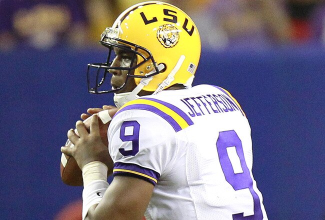 ATLANTA - SEPTEMBER 4: Quarterback Jordan Jefferson #9 of the LSU Tigers looks downfield against the North Carolina Tar Heels at the Georgia Dome September 4, 2010 in Atlanta, Georgia.  (Photo by Kevin C. Cox/Getty Images)