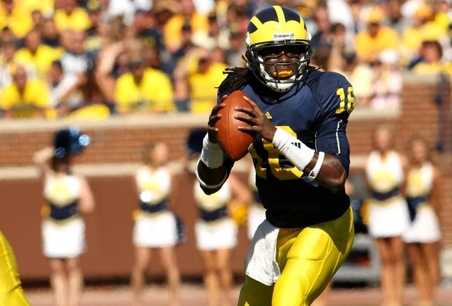 ANN ARBOR, MI - SEPTEMBER 19:  Quarterback Denard Robinson #16 of the Michigan Wolverines drops back to pass against the Eastern Michigan Eagles at Michigan Stadium on September 19, 2009 in Ann Arbor, Michigan.  Michigan won 45-17.  (Photo by Stephen Dunn/Getty Images)