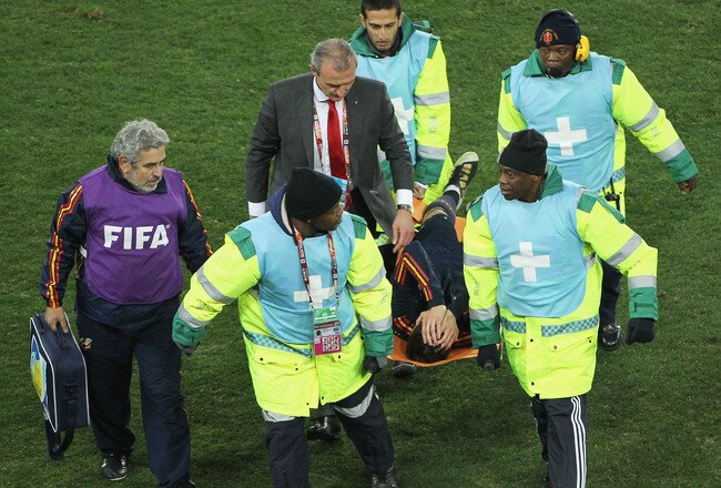 JOHANNESBURG, SOUTH AFRICA - JULY 11:  Fernando Torres of Spain is stretchered off injured during the 2010 FIFA World Cup South Africa Final match between Netherlands and Spain at Soccer City Stadium on July 11, 2010 in Johannesburg, South Africa.  (Photo by Doug Pensinger/Getty Images)