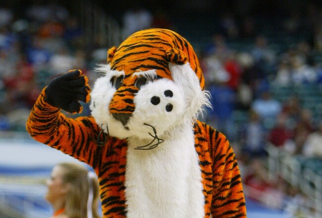 ATLANTA - MARCH 11:  The University of Auburn Tigers mascot, Aubie, waves to the fans during the SEC Men's Basketball Tournament against the University of Georgia Bulldogs at the Georgia Dome on March 11, 2004 in Atlanta, Georgia.  The Bulldogs won 73-59.  (Photo by Doug Pensinger/Getty Images)
