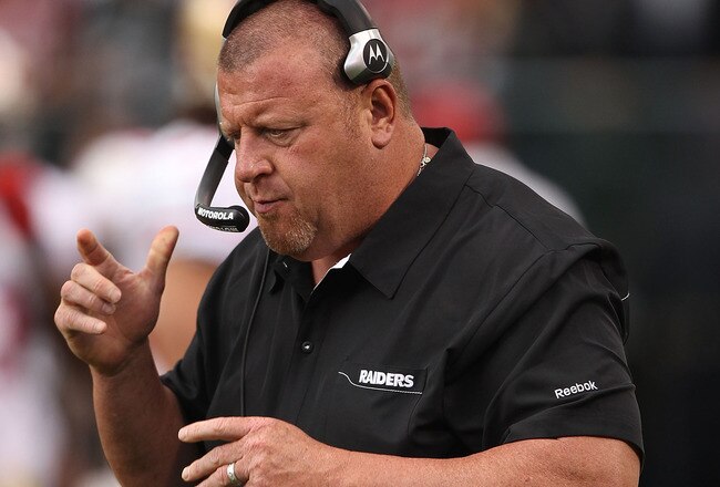 OAKLAND, CA - AUGUST 28:  Head coach Tom Cable of the Oakland Raiders looks on against the San Francisco 49ers during an NFL preseason game at Oakland-Alameda County Coliseum on August 28, 2010 in Oakland, California. (Photo by Jed Jacobsohn/Getty Images)