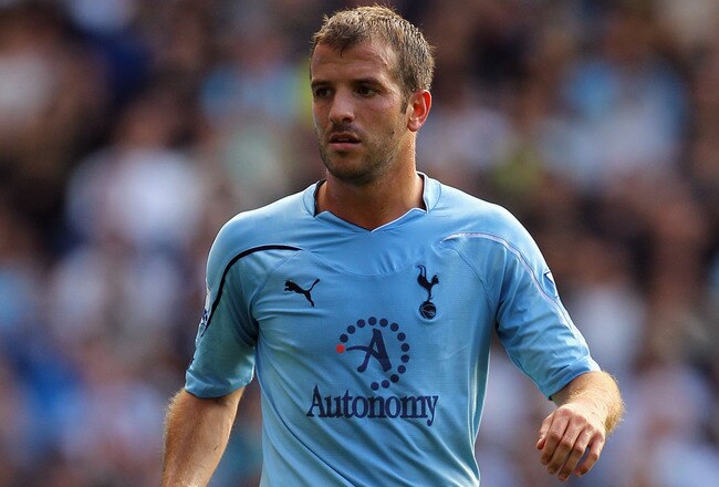 WEST BROMWICH, ENGLAND - SEPTEMBER 11:  Rafael van der Vaart of Tottenham Hotspur during the Barclays Premier League match between West Bromwich Albion and Tottenham Hotspur at The Hawthorns on September 11, 2010 in West Bromwich, England.  (Photo by Clive Rose/Getty Images)