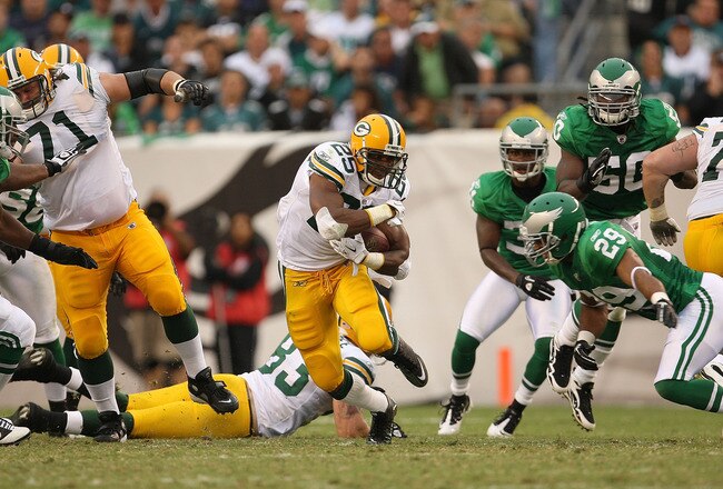 PHILADELPHIA - SEPTEMBER 12:  Ryan Grant #25 of the Green Bay Packers rushes during a game against the Philadelphia Eagles at Lincoln Financial Field on September 12, 2010 in Philadelphia, Pennsylvania.  (Photo by Mike Ehrmann/Getty Images)