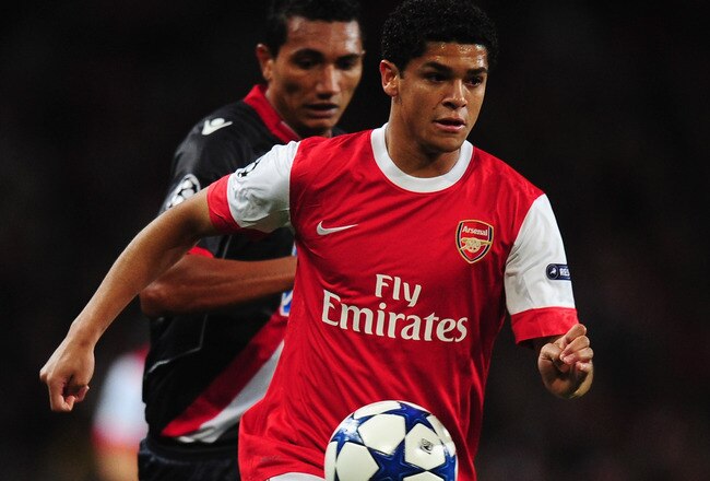 LONDON, ENGLAND - SEPTEMBER 15:  Denilson of Arsenal in action during the UEFA Champions League Group H match between Arsenal and SC Braga at the Emirates Stadium on September 15, 2010 in London, England.  (Photo by Mike Hewitt/Getty Images)