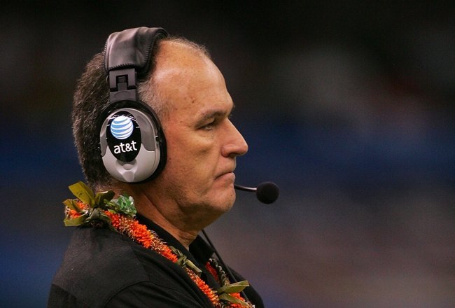 NEW ORLEANS - JANUARY 01:  Head coach June Jones of the Hawai'i Warriors looks on against the Georgia Bulldogs during the Allstate Sugar Bowl at the Louisiana Superdome on January 1, 2008 in New Orleans, Louisiana. Georgia won 41-10. (Photo by Matthew Stockman/Getty Images)
