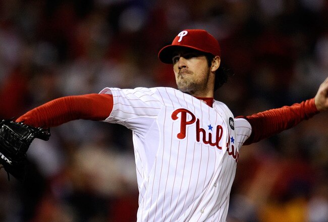 PHILADELPHIA - OCTOBER 21:  Cole Hamels #35 of of the Philadelphia Phillies throws a pitch against the Los Angeles Dodgers in Game Five of the NLCS during the 2009 MLB Playoffs at Citizens Bank Park on October 21, 2009 in Philadelphia, Pennsylvania.  (Photo by Jeff Zelevansky/Getty Images)