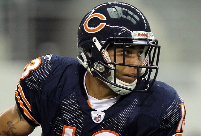 ARLINGTON, TX - SEPTEMBER 19:  Wide receiver Johnny Knox #13 of the Chicago Bears runs the ball against the Dallas Cowboys at Cowboys Stadium on September 19, 2010 in Arlington, Texas.  (Photo by Ronald Martinez/Getty Images)
