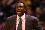 EAST RUTHERFORD, NJ - FEBRUARY 10:  Head coach Avery Johnson of  the Dallas Mavericks shouts instructions during their game against the New Jersey Nets at the Izod Center February 10, 2008 in East Rutherford, New Jersey.  NOTE TO USER: User expressly acknowledges and agrees that, by downloading and/or using this Photograph, user is consenting to the terms and conditions of the Getty Images License Agreement.  (Photo by Al Bello/Getty Images)