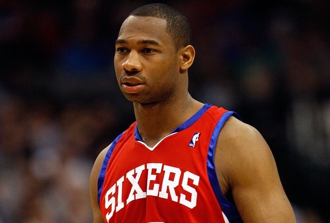 DALLAS - NOVEMBER 30:  Guard Willie Green #33 of the Philadelphia 76ers on November 30, 2009 at American Airlines Center in Dallas, Texas.  NOTE TO USER: User expressly acknowledges and agrees that, by downloading and/or using this Photograph, user is consenting to the terms and conditions of the Getty Images License Agreement.  (Photo by Ronald Martinez/Getty Images)