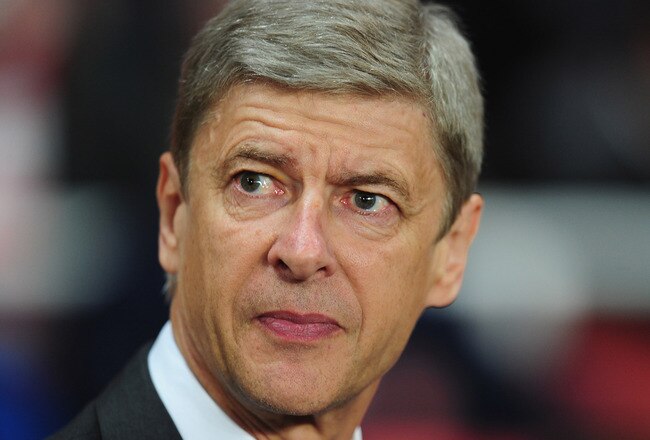 LONDON, ENGLAND - SEPTEMBER 15:  Arsenal manager Arsene Wenger looks on during the UEFA Champions League Group H match between Arsenal and SC Braga at the Emirates Stadium on September 15, 2010 in London, England.  (Photo by Mike Hewitt/Getty Images)