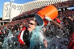 CINCINNATI, OH - NOVEMBER 29: Head coach Brian Kelly of the Cincinnati Bearcats gets doused with Gatorade at the end of the game against the Syracuse Orange at Nippert Stadium on November 29, 2008 in Cincinnati, Ohio. The Bearcats defeated the Orange 30-10 to claim the Big East title and a spot in the Orange Bowl. (Photo by Joe Robbins/Getty Images)