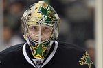 DALLAS - APRIL 02:  Goaltender Kari Lehtonen #32 of the Dallas Stars at American Airlines Center on April 2, 2010 in Dallas, Texas.  (Photo by Ronald Martinez/Getty Images)