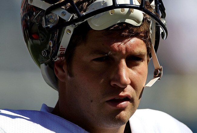 CHICAGO - SEPTEMBER 12:  Jay Cutler #6 of the Chicago Bears participates in warm-ups before the NFL season opening game against the Detroit Lions at Soldier Field on September 12, 2010 in Chicago, Illinois. The Bears defeated the Lions 19-14. (Photo by Jonathan Daniel/Getty Images)