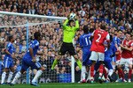 LONDON, ENGLAND - OCTOBER 03:  Peter Cech of Chelsea dominates his penalty area during the Barclays Premier League match between Chelsea and Arsenal at Stamford Bridge on October 3, 2010 in London, England.  (Photo by Mike Hewitt/Getty Images)
