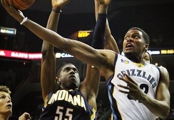 http://cdn.bleacherreport.net/images_root/images/photos/001/044/473/hibbert_crop_340x234.jpg?1286420790