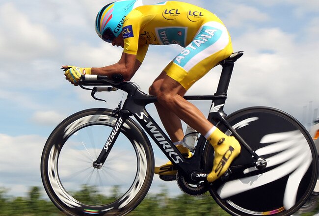 PAUILLAC, FRANCE - JULY 24:  Alberto Contador of Spain and the Astana Team rides on stage nineteen, a 52km individual time trial from Bordeaux to Pauillac, on July 24, 2010 in Pauillac, France.  (Photo by Bryn Lennon/Getty Images)