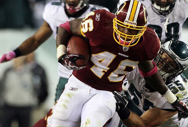 PHILADELPHIA - OCTOBER 03:  Ryan Torain #46 of the Washington Redskins runs the ball against the Philadelphia Eagles on October 3, 2010 at Lincoln Financial Field in Philadelphia, Pennsylvania. The Redskins defeated the Eagles 17-12.  (Photo by Jim McIsaac/Getty Images)