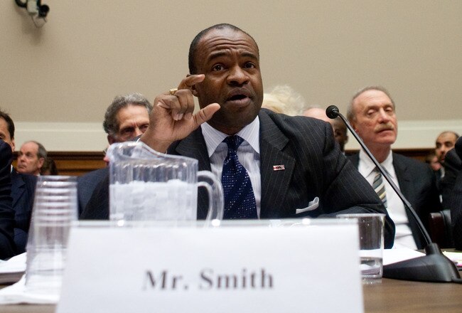WASHINGTON - NOVEMBER 03: National Football League Players Association Executive Director DeMaurice Smith (C) testifies on Capitol Hill on November 3, 2009 in Washington, DC. The hearing focused on doping in professional sports.(Photo by Brendan Hoffman/Getty Images)