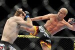 LAS VEGAS - NOVEMBER 21: Tito Ortiz (R) battles Forrest Griffin (L) during their Light Heavyweight Fight at the UFC 106 at Mandalay Bay Events Center on November 21, 2009 in Las Vegas, Nevada. (Photo by Jon Kopaloff/Getty Images)