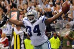 IRVING, TX - DECEMBER 14:  Fullback Deon Anderson #34 of the Dallas Cowboys celebrates his touchdown against the New York Giants in the fourth quarter at Texas Stadium on December 14, 2008 in Irving, Texas.  (Photo by Ronald Martinez/Getty Images)