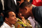 LAS VEGAS - MAY 01:  Boxing legend Muhammad Ali talks with actor Will Smith before the start of the Floyd Mayweather Jr. and Shane Mosley welterweight fight at the MGM Grand Garden Arena on May 1, 2010 in Las Vegas, Nevada.  (Photo by Jed Jacobsohn/Getty Images)