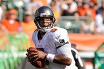 CINCINNATI, OH - OCTOBER 10: Quarterback Josh Freeman #5 of the Tampa Bay Buccaneers gets set to pass to pass against the Cincinnati Bengals at Paul Brown Stadium on October 10, 2010 in Cincinnati, Ohio. (Photo by Jamie Sabau/Getty Images)