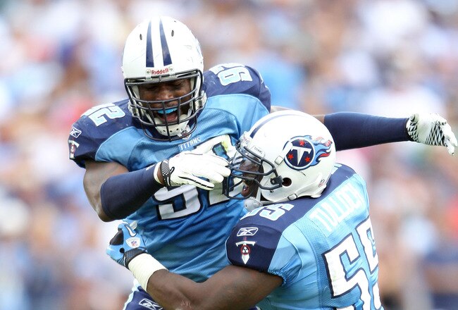NASHVILLE, TN - OCTOBER 24:  Will Witherspoon #92 and Stephen Tulloch #55 of the Tennessee Titans celebrates in the fourth quarter during the NFL game against the Philadelphia Eagles at LP Field on October 24, 2010 in Nashville, Tennessee. The Titans won 37-19.  (Photo by Andy Lyons/Getty Images)