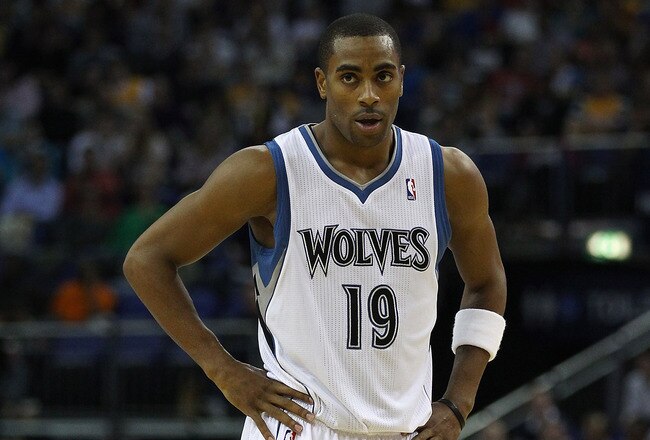 LONDON, ENGLAND - OCTOBER 04:  Wayne Ellington of the Minnesota Timberwolves in action during the NBA Europe Live match between the Los Angeles Lakers and the Minnesota Timberwolves at the O2 arena on October 4, 2010 in London, England.  (Photo by Clive Rose/Getty Images)