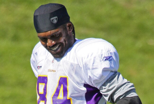 EDEN PRAIRIE, MN - OCTOBER 7:  Wide receiver Randy Moss #84 of the Minnesota Vikings takes his first practice after re-joining the Vikings at Winter Park on October 7, 2010 in Eden Prairie, Minnesota.  (Photo by Adam Bettcher/Getty Images)