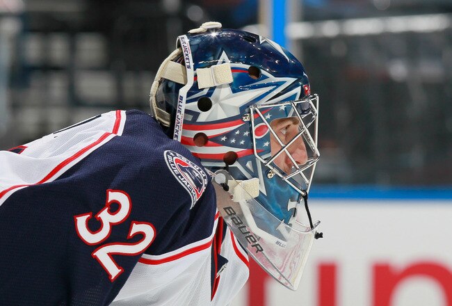 ATLANTA - SEPTEMBER 21:  Goaltender Mathieu Garon #32 of the Columbus Blue Jackets against the Atlanta Thrashers during the preseason opener at Phillips Arena on September 21, 2010 in Atlanta, Georgia.  (Photo by Kevin C. Cox/Getty Images)