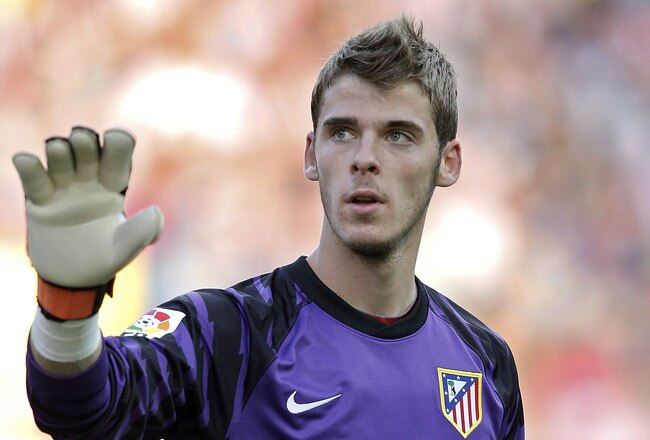 MADRID, SPAIN - SEPTEMBER 19:  David de Gea of Atletico Madrid reacts during the La Liga match between Atletico Madrid and Barcelona at Vicente Calderon Stadium on September 19, 2010 in Madrid, Spain.  (Photo by Angel Martinez/Getty Images)