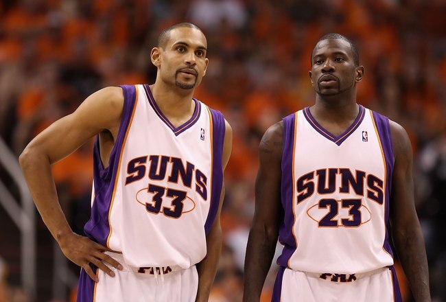 PHOENIX - MAY 29:  Grant Hill #33 and Jason Richardson #23 of the Phoenix Suns in action during Game Six of the Western Conference finals of the 2010 NBA Playoffs against the Los Angeles Lakers at US Airways Center on May 29, 2010 in Phoenix, Arizona. The Lakers defeated the Suns 111-103.  NOTE TO USER: User expressly acknowledges and agrees that, by downloading and or using this photograph, User is consenting to the terms and conditions of the Getty Images License Agreement.  (Photo by Christian Petersen/Getty Images)