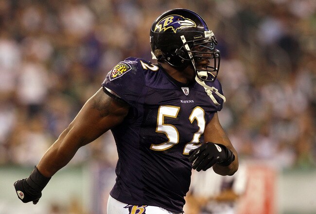 EAST RUTHERFORD, NJ - SEPTEMBER 13:  Ray Lewis #52 of the Baltimore Ravens reacts after a play against the New York Jets during their home opener at the New Meadowlands Stadium on September 13, 2010 in East Rutherford, New Jersey.  (Photo by Jim McIsaac/Getty Images)