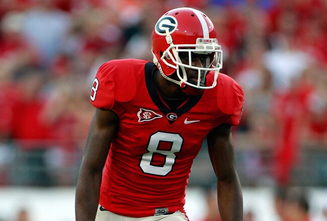 JACKSONVILLE, FL - OCTOBER 30:  A.J. Green #8 of the Georgia Bulldogs prepares to run a pattern during the game against the Florida Gators at EverBank Field on October 30, 2010 in Jacksonville, Florida.  (Photo by Sam Greenwood/Getty Images)