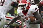 COLUMBIA, SC - SEPTEMBER 11: Tailback Washaun Ealey #3 of the Georgia Bulldogs runs with the ball during the game against the South Carolina Gamecocks at Williams-Brice Stadium on September 11, 2010 in Columbia, South Carolina. The Gamecocks beat the Bulldogs 17-6. (Photo by Mike Zarrilli/Getty Images)
