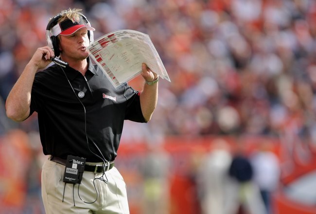 DENVER - OCTOBER 05:  Head coach Jon Gruden of the Tampa Bay Buccaneers leads his team against the Denver Broncos during NFL action on October 5, 2008 in Denver, Colorado. The Broncos defeated the Buccaneers 16-13.  (Photo by Doug Pensinger/Getty Images)