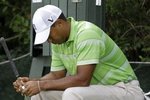 Ex_tiger_woods_sad_bench_crop_150x100