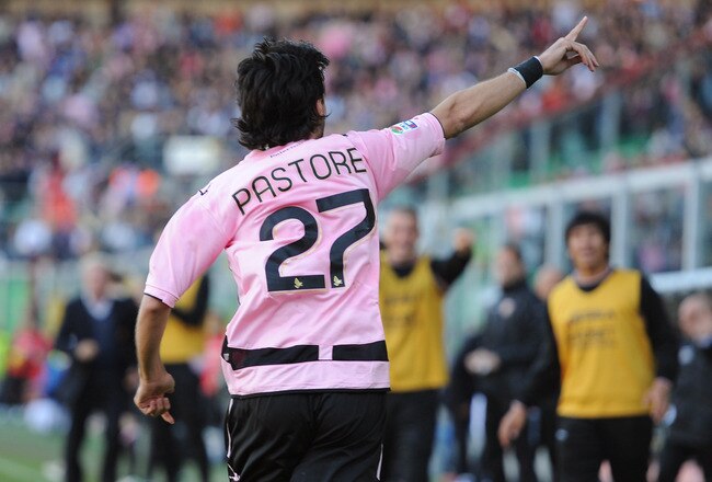 PALERMO, ITALY - NOVEMBER 14:  Javier Pastore of Palermo celebrates after scoring the opening goal during the Serie A match between Palermo and Catania at Stadio Renzo Barbera on November 14, 2010 in Palermo, Italy.  (Photo by Tullio M. Puglia/Getty Images)