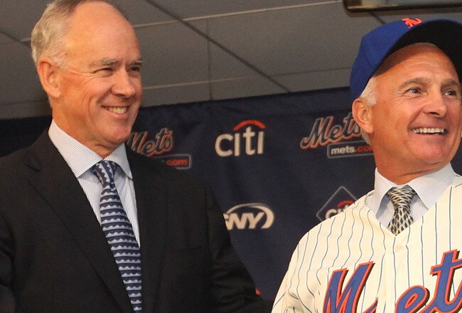 NEW YORK - NOVEMBER 23: Mets General Manager Sandy Alderson introduces the new Mets manager Terry Collins during a press conference at Citi Field on November 23, 2010 in the Flushing neighborhood, of the Queens borough of New York City. (Photo by Chris McGrath/Getty Images)