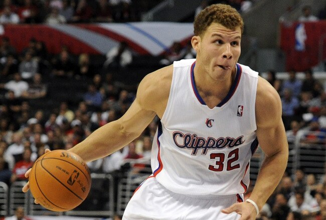 LOS ANGELES, CA - OCTOBER 27:  Blake Griffin #35 of the Los Angeles Clippers dribbles during a 98-88 loss to the Portland Trail Blazers at Staples Center on October 27, 2010 in Los Angeles, California. NOTE TO USER: User expressly acknowledges and agrees that, by downloading and or using this photograph, User is consenting to the terms and conditions of the Getty Images License Agreement.  (Photo by Harry How/Getty Images)