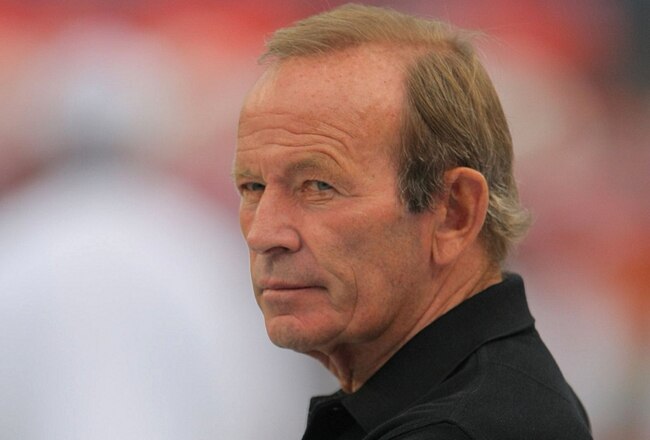 DENVER - SEPTEMBER 3: Denver Broncos owner Pat Bowlen looks on during warm-ups prior to the NFL preseason game against the Arizona Cardinals at Invesco Field at Mile High on September 3, 2009 in Denver, Colorado.  (Photo by Doug Pensinger/Getty Images)