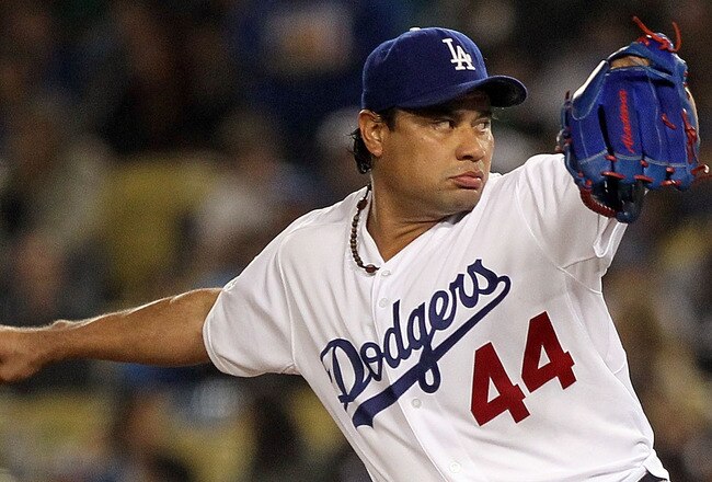 LOS ANGELES, CA - AUGUST 04:  Starting pitcher Vicente Padilla #44 of the Los Angeles Dodgers pitches against the San Diego Padres at Dodger Stadium on August 4, 2010 in Los Angeles, California. The Dodgers defeated the Padres 9-0.  (Photo by Jeff Gross/Getty Images)
