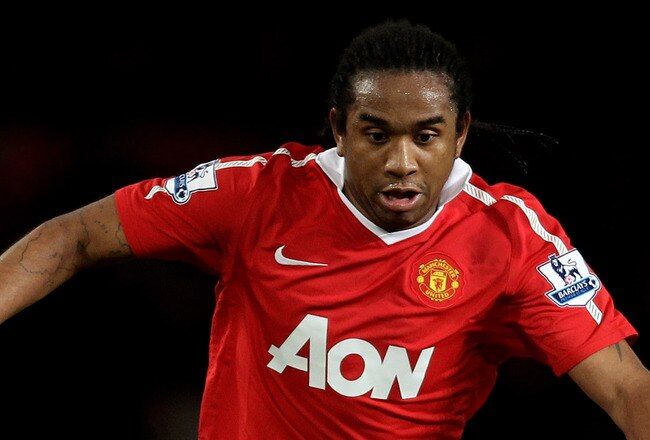 MANCHESTER, ENGLAND - NOVEMBER 27:  Anderson  of Manchester United in action during the Barclays Premier League match between Manchester United and Blackburn Rovers at Old Trafford on November 27, 2010 in Manchester, England.  (Photo by Alex Livesey/Getty Images)