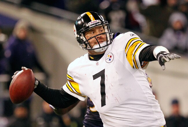 BALTIMORE, MD - DECEMBER 05:  Quarterback Ben Roethlisberger #7 of the Pittsburgh Steelers throws a pass against the Baltimore Ravens  at M&T Bank Stadium on December 5, 2010 in Baltimore, Maryland. Pittsburgh won 13-10.  (Photo by Geoff Burke/Getty Images)