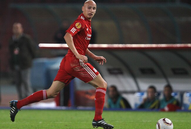 NAPLES, ITALY - OCTOBER 21:  Jonjo Shelvey of Liverpool in action during the UEFA Europa League match between SSC Napoli and Liverpool played at Stadio San Paolo on October 21, 2010 in Naples, Italy.  (Photo by Hamish Blair/Getty Images)
