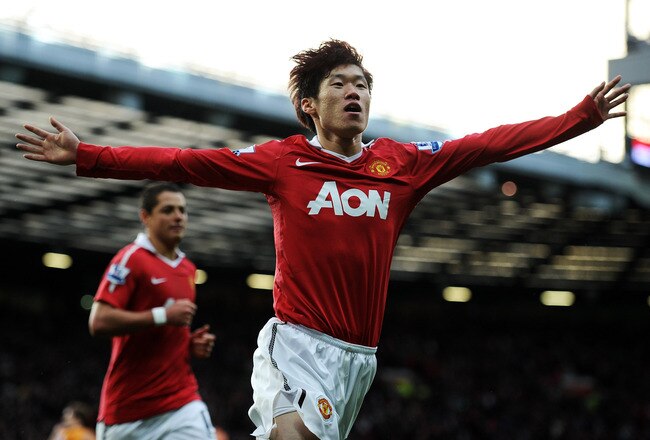 MANCHESTER, ENGLAND - NOVEMBER 06:  Ji-Sung Park of Manchester United celebrates scoring the opening goal during the Barclays Premier League match between Manchester United and Wolverhampton Wanderers at Old Trafford on November 6, 2010 in Manchester, England.  (Photo by Laurence Griffiths/Getty Images)