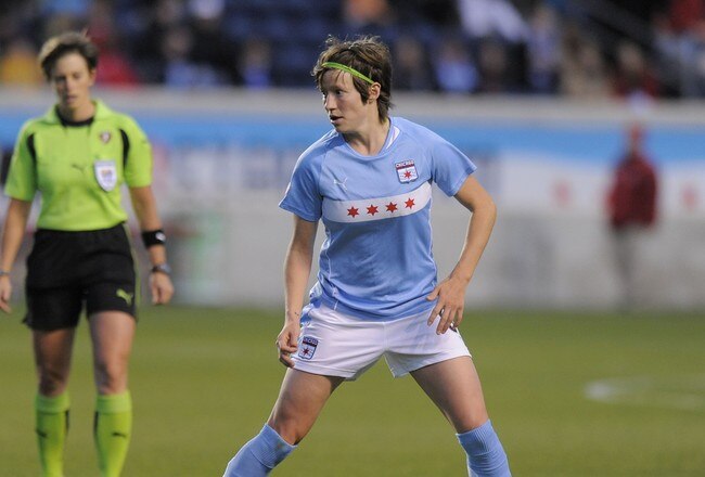 5-16-09goldpridevsredstars0925_crop_650x440