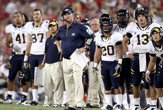 TUCSON, AZ - SEPTEMBER 25:  Head coach Jeff Tedford of the California Golden Bears watches as his team misses a 33 yard field goal during the third quarter of the college football game against the Arizona Wildcats at Arizona Stadium on September 25, 2010 in Tucson, Arizona.  The Wildcats defeated the Golden Bears 10-9. (Photo by Christian Petersen/Getty Images)